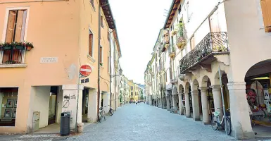  ?? (foto archivio) ?? Deserto È una delle vie principali di Vicenza, ma spesso non c’è nessuno: corso Fogazzaro