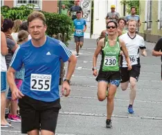  ?? Foto: Werner Friedel ?? Christina Lutz von der LG Reischenau Zusamtal (Startnumme­r 230) war die schnells te Frau beim Wertinger Stadtlauf.