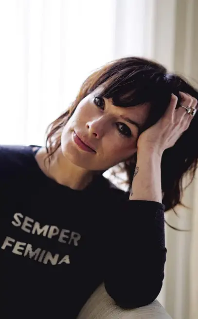  ??  ?? Lena Headey, main; as Cersei in Game of Thrones, right