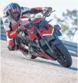  ?? FOTO: DUCATI/DPA ?? Motorsport-Flair: die Ducati Streetfigh­ter V2 mit 153 PS.