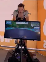  ?? ?? Prossimo impegno: il campionato italiano (24 giugno)
Luca Vergallito in una delle gare di Zwift