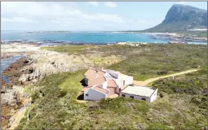  ?? PICTURE: SEEFF PROPERTIES ?? Semigratio­n and holiday-home buying trends make properties like this one – in the popular Sea Farm Private Nature Reserve in Pringle Bay – good buys.