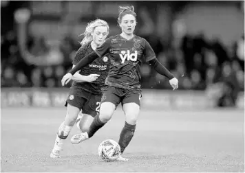  ?? CATHERINE IVILL/GETTY ?? New Orlando Pride midfielder Jade Moore, front, is eager to help the club fight its way out of the NWSL basement.