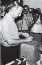  ??  ?? Edward Seaga casting his ballot.