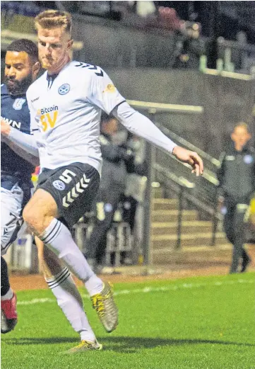  ??  ?? INJURY UPDATE: Lee Ashcroft, left, is expected to be fit for Dundee’s trip to face Ayr United tonight, while Alex Jakubiak, above, and Jordan McGhee, below, are close to making a first-team comeback.