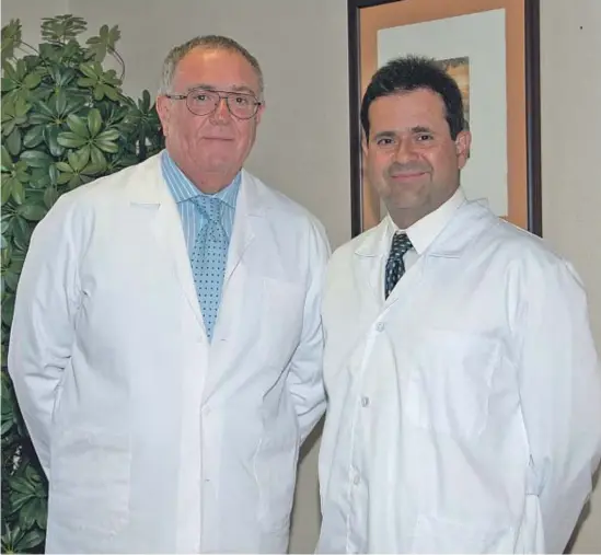  ??  ?? El Dr. Gilberto Chéchile y el Dr. Humberto Suárez.