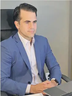  ?? / ARCHIVO ?? Controvers­ia. Ricardo Rosselló fue electo por nominación directa, pero al momento del evento electoral no residía ni en Puerto Rico, ni en Washington, DC.