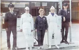  ??  ?? MED STIL: (F.v.) Lars Kristian Rugtvedt, Aud Svenning, Karin Bergsvand Rugtvedt (døde i 2003), Magnhild Bergsvand Sørensen og Nils Kristen Hvalvik i 1967.