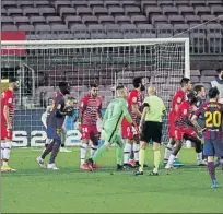  ?? FOTO: PEP MORATA ?? Frente al Granada, hasta Ter Stegen subió a rematar