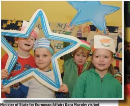  ??  ?? Minister of State for European Affairs Dara Murphy visited Berrings National School in Inniscarra to officially launch the school’s participat­ion in the Blue Star Programme 2016-2017. Pictured above are Berrings NS pupils Robert Healy, Jac Seignott,...