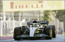  ?? FOTO: EFE ?? El W13 de Hamilton, en Azerbaiyán