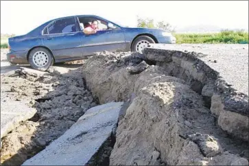  ?? Don Bartletti Los Angeles Times ?? A ROAD in Mexicali, Mexico, is heavily damaged after the magnitude 7.2 earthquake on Easter Sunday 2010.