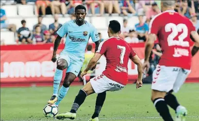  ?? VICENÇ LLURBA ?? El Barça, amb Semedo de titular, va jugar ahir un amistós a Tarragona que va acabar empatant Alcácer