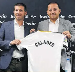  ?? //EFE ?? Celades, en el acto de presentaci­ón como nuevo entrenador che