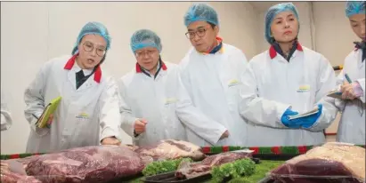  ??  ?? A Chinese delegation inspecting the facilities at Dawn Meats in Charlevill­e during Bord Bia’s ‘Meat Marketplac­e 2018’.