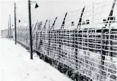  ?? FOTO: ARCHIV REINHOLD ADLER ?? Der Zaun des Lagers Lindele im Winter 1942/43.
