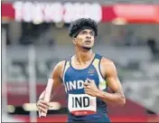  ?? GETTY IMAGES ?? India’s Muhammed Anas during the race on Friday. Team India was the fastest on the track to not qualify for the final.