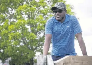  ?? PIERRE OBENDRAUF • POSTMEDIA NEWS ?? Hèzu Kpowbié says he was the victim of racial profiling in Repentigny last September. He is seen Saturday at Parc du Moulin, where the incident occurred.