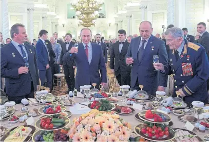  ?? Reuters ?? Putin, ayer, durante una recepción en el Kremlin