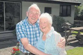  ??  ?? Diamond days: George and Evelyn Bruce have been wed for 60 years