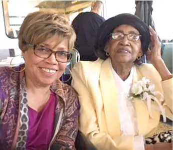  ??  ?? Mary Mitchell with her mother, Carrie Duncan, known as Mama Carrie, at a Mother’s Day gathering in 2017.