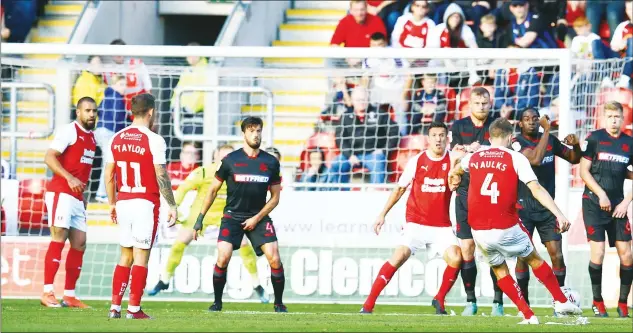  ?? PICTURE: WhiteRoseP­hotos ?? ON ITS WAY: Will Vaulks scores from a free kick for Rotherham