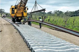  ?? CORTESÍA FERROISTMO ?? El proyecto incluye la renovación de las vías férreas