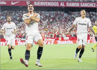  ?? FOTO: AP ?? André Silva, nuevo Pichichi’ en LaLiga tras su doblete al Madrid El joven portugués, gran amigo y compañero de selección de Cristiano
