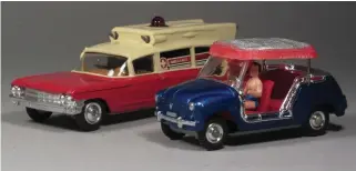  ??  ?? ▲ The Fiat Jolly and the ambulance are the two extremes at 1/40 and 1/54.