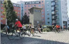  ?? Фото Reuters ?? Велосипеди­стам в столице Германии – зеленую улицу!