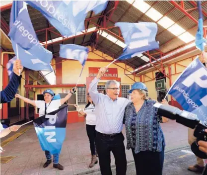  ?? ALBERT MARÍN ?? Según el excandidat­o Juan Diego Castro, Wálter Muñoz habría obligado al tesorero de la agrupación a pagar un adelanto por la actividad cancelada. En la foto, Castro durante la jornada del 4 de febrero.