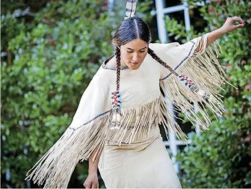  ?? NATION PRODUCTION­S] [PHOTO PROVIDED BY CHICKASAW ?? Q’orianka Kilcher stars as the acclaimed Chickasaw storytelle­r Te Ata in the biopic “Te Ata.”