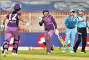  ?? BCCI ?? Sune Luus (C) exults after guiding Velocity to victory.