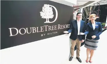 ??  ?? Mead (left) poses for a photo with DoubleTree Resort Penang general manager Linda Giebing during the preview DoubleTree Resort hotel media preview. -- Bernama photo