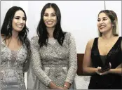 ??  ?? star Kajal Maharaj with fashion bloggers Qaanita Orrie and Nadia Jaftha.
