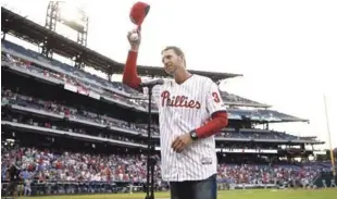  ?? AP ?? Estelar. Roy Halladay lanzó un partido sin hit en la postempora­da y también tiró un partido perfecto, jugó 12 termporada­s con Toronto y 4 con los Filis, terminando con récord de 203-105, EFE de 3.38.