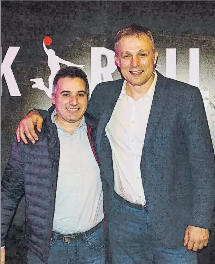  ?? FOTO: BILBAO BASKET ?? Rafa Pueyo, junto a Savovic
El director deportivo del RETAbet Bilbao Basket destacó el nivel del equipo en el regreso a la ACB