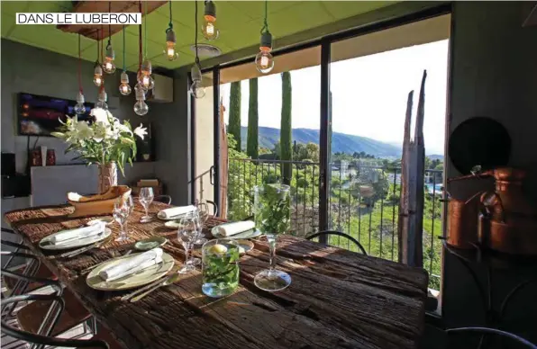  ??  ?? À La Bastide, la gastronomi­e se savoure dans un cadre élégant, en osmose avec la beauté des paysages alentour.