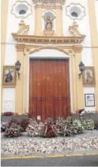  ?? MANUEL GÓMEZ ?? Puerta de la capilla de los Marineros en Semana Santa