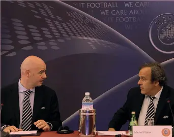  ?? AFP ?? Gianni Infantino e Michel Platini nel 2011: allora segretario generale e presidente dell’Uefa