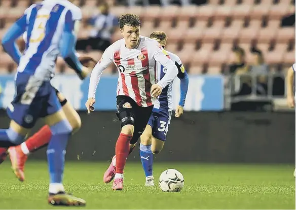  ?? ?? Nathan Broadhead in action for Sunderland at the DW Stadium.