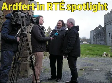  ??  ?? RTÉ’s Niall Martin, with Martin Cronin on camera, interviewi­ng Catherine and James McCarthy – of Digimac Photograph­y and Video Production­s Fenit– for the upcoming programme on Ardfert.