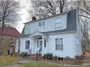  ?? PHOTOS BY LESLIE RENKEN/JOURNAL STAR ?? Built in 1925 by Arthur and Theodora Ahrends, the parents of longtime Journal Star reporter Theo Jean Kenyon, the home at 1805 N. Prospect Road is now an Airbnb.