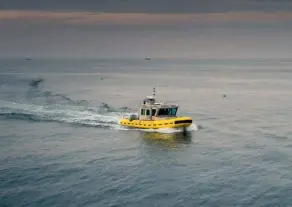  ??  ?? Clockwise from top left: . Sea Machines can be installed aboard vessels to increase productivi­ty, predictabi­lity and safety; Sea Machines can be added to workboats as a retrofit or as part of newbuild specificat­ions. Return on investment is typically seen within a year.