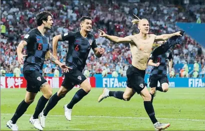  ?? MANU FERNANDEZ / AP ?? El jugador croata Vida celebra el 2-1 marcado en los cuartos de final contra Rusia