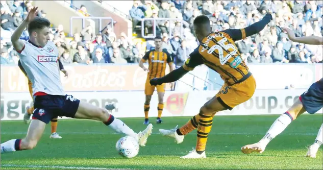  ?? PICTURE: Focus Images ?? WINNER: Hull’s Fraizer Campbell scores the only goal of the game