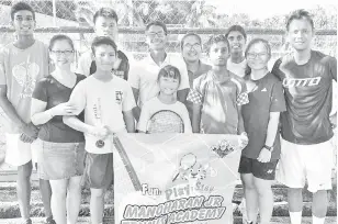  ??  ?? The seven juniors from Kelab Tenis Remaja Sandakan who were selected to represent their district.