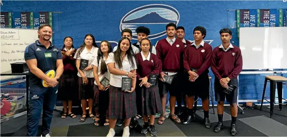  ?? SUPPLIED ?? Tamaki College students are reaping the benefits of participat­ing in the Blues Charitable Trust Youth Leadership Programme designed to help emerging leaders flourish in their communitie­s.