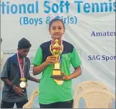  ?? HT ?? ▪ Sasa Katiyar poses with soft tennis trophy in Ahmedabad.