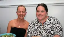  ??  ?? Mel Evans (left) and Natasha Krahenbrin­g enjoy a chance to catch up over lunch.